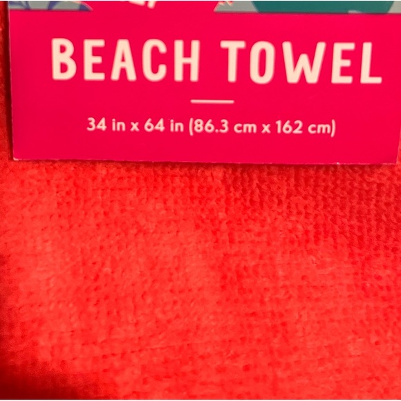 Coral pink towel - Picture 3 of 3